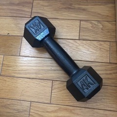 お取引終了しました。
ダンベル　　4キロ