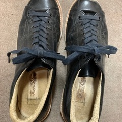 ボウリングシューズ