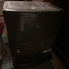 家電 季節、空調家電 ファンヒーターの画像