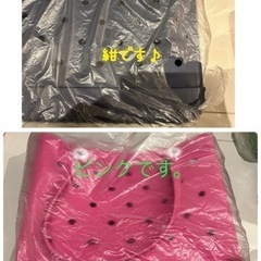 クロックスのような軽い素材のカバンの画像