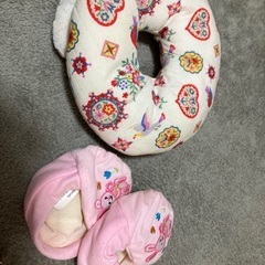 ドーナツ枕　靴（室内用　無料