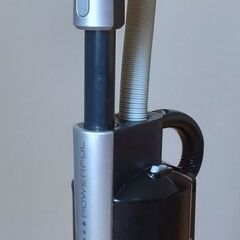美品 ほぼ未使用 Panasonic 吸い込み強い掃除機 (紙パ...