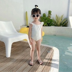 ❤️新品❤️水着 女の子 100 レース 帽子付 の画像