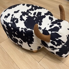 オットマン　牛の画像