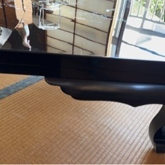 大型　螺鈿細工 テーブルの画像