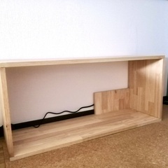 一段本棚（無印のスタッキングチェスト収まります）