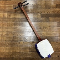 三味線 破れあり 
本体＆付属品 撥