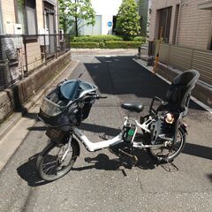 ｄ67🔴🟢🔵土日も🔴お子様と🌈土足のまま🟢いろいろなタイプの電動自転車のご試乗可能です。  🌕️🟢電動自転車・リサイクル専門店　🔵🔴　ご試乗をしてから、ご購入できます。  🔴🌀🔴２０インチ、チャイルドシート、２人乗り、３人乗り、１人乗り電動自転車  🔴🔵バカ良心的な電動自転車屋🔴１００日間・安心の無料点検・🌕️無料交換保証サービス付き  🟢後ろチャイルドシートを大きめのかごに変更のオプション無料です。  🔴バッテリーは新品の９０％以上の性能です。  🟣１回の充電で３の画像