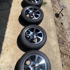 車のパーツ タイヤ、ホイール