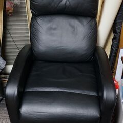 最終！リクライニングチェア　フットレスト付　格安でお譲りします♪...