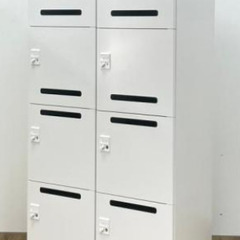 イトーキ製　M型　ホワイトカラー　投函口あり　8人用パーソナルロッカー