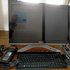 東芝　一体型デスクトップ