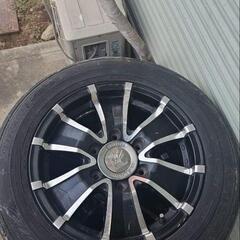 車のパーツ タイヤ、ホイール