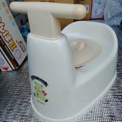 COMBI★おまる中古の画像