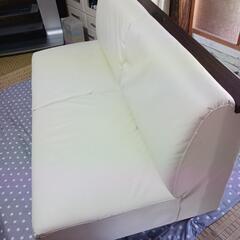 二人掛けソファーの画像