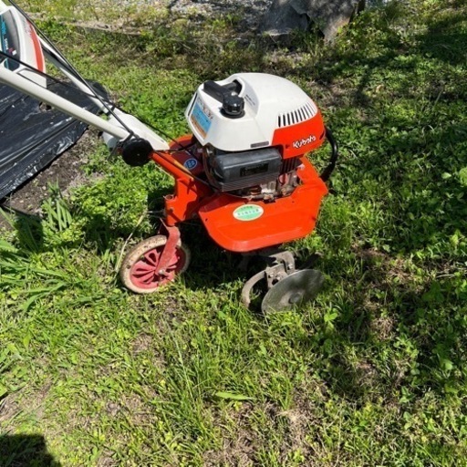 クボタ　管理機　耕運機　歩行型　トラクター