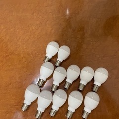 LED電球12個の画像