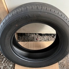 車のパーツ タイヤ、ホイール