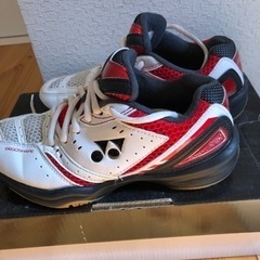 ヨネックスバドミントンシューズの画像