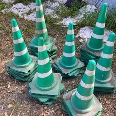 カラーコーンの画像