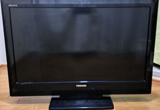 TOSHIBA　３２インチTV
