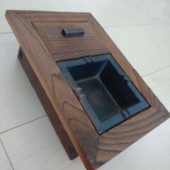 囲炉裏風灰皿の画像