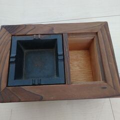 囲炉裏風灰皿の画像