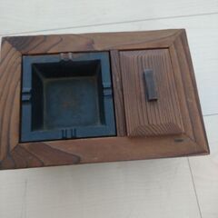 囲炉裏風灰皿の画像