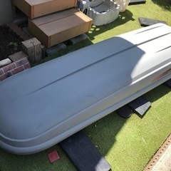 THULE ルーフボックス　POLER700