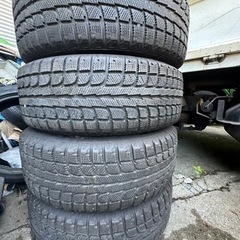 215 65 16 スタッドレス　アンタレスグリップ20 4本