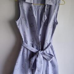【新品】花柄のワンピース