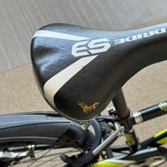 自転車 クロスバイクの画像