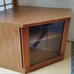 無料セット 角置きのテレビ台とチェストの画像