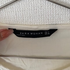 【ZARA】フリルシャツ　Lサイズの画像