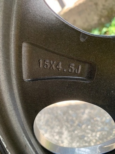 車のパーツ タイヤ、ホイール