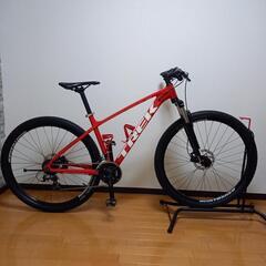 TREK トレック MARLIN 6 マーリン 2019年モデル サイズML赤白の画像