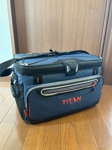 TITAN クーラーボックス 25L