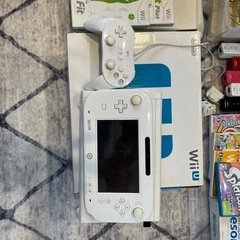 WiiU本体、ソフトセットの画像
