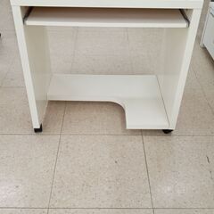 ★ジモティ割あり★  デスク クリーム H76×D50×W77 ...