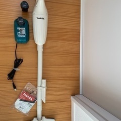 マキタ　コードレス掃除機　CL100D 10.8V家電 生活家電...