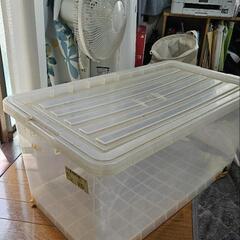 衣装ケースの画像