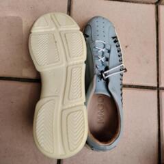 【ほぼ新品】レディースウォーキングシューズの画像