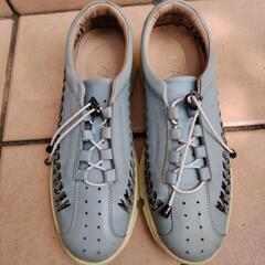 【ほぼ新品】レディースウォーキングシューズの画像