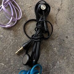 イヤホン4つ😚😚😚　なかなか美品です😁の画像