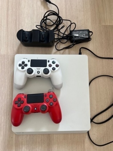 PS4 SLIM ホワイト/コントローラー×2/コントローラー充電器