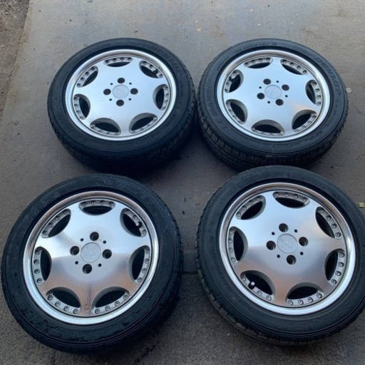 車のパーツ タイヤ、ホイール