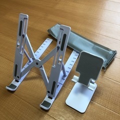 （新品未使用）アイフォン用　アイパッド用　　スタンド　合計４個の画像
