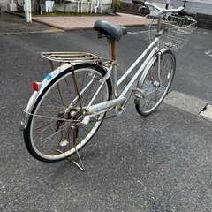自転車 クロスバイクの画像