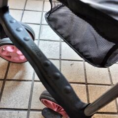 Apricaベビーカーの画像