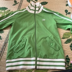 NIKEの上着